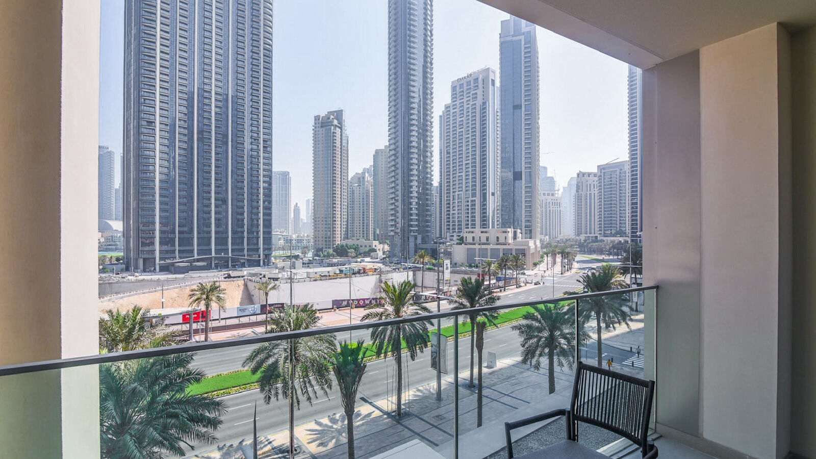 Furnished Luxury Apartment in Downtown Dubai, picture 1
