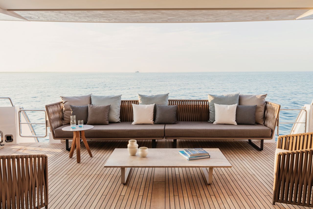 Bitta sofa by Kettal