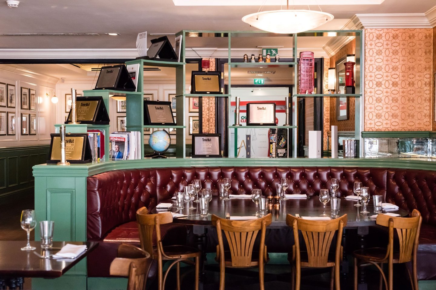 Reform Social & Grill in The Lakes