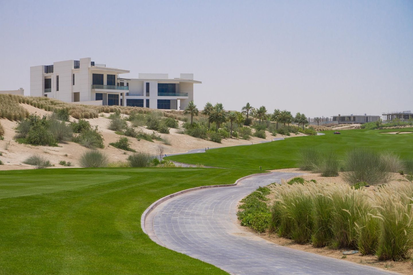 Dubai Hills plot