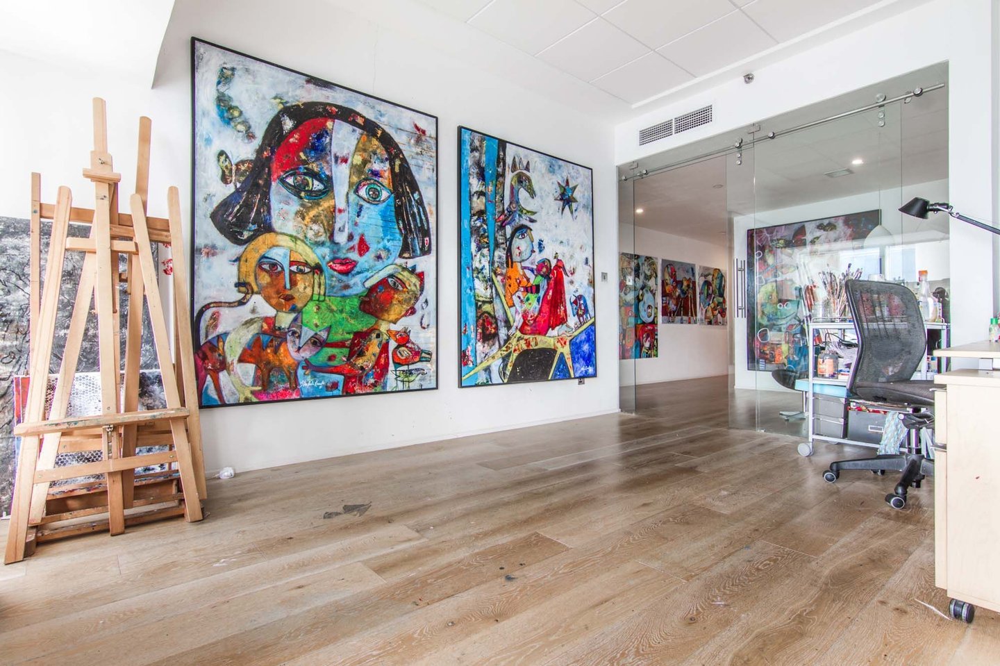 Dubai homes for the art lover