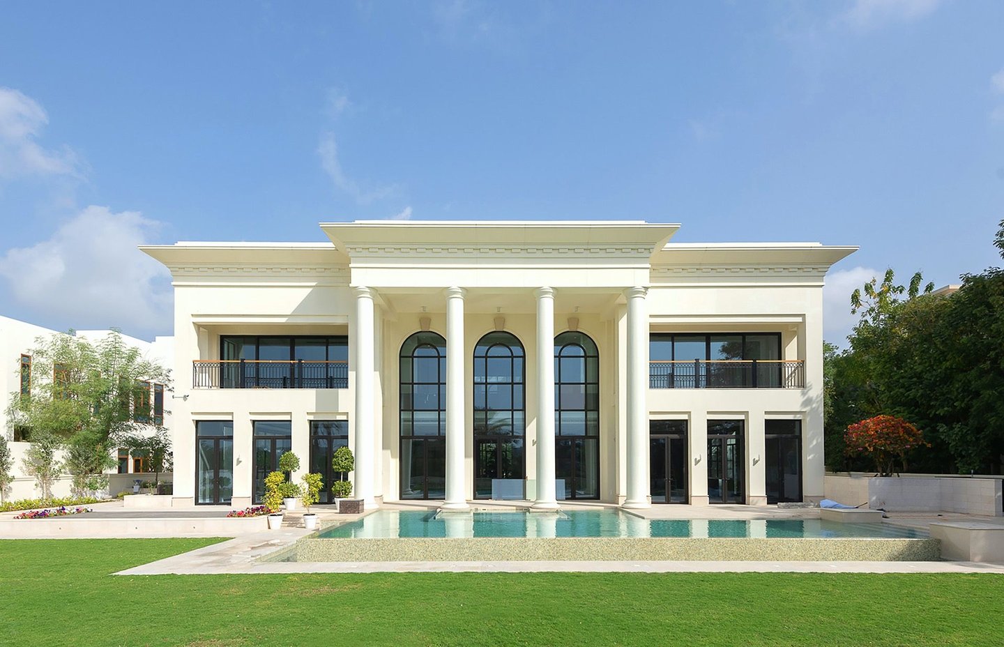 Emirates Hills villa