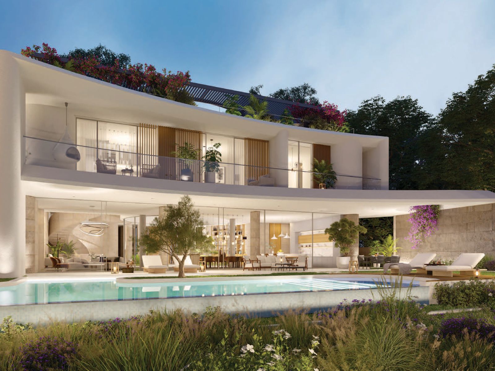Waterfront Mansion with Luxurious Amenities, picture 1