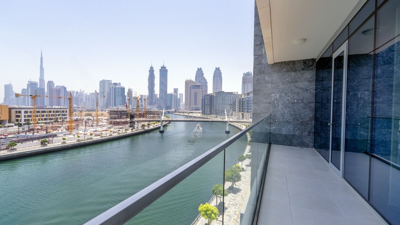 Full Canal View | Brand New 2BR with Maids Room, picture 1