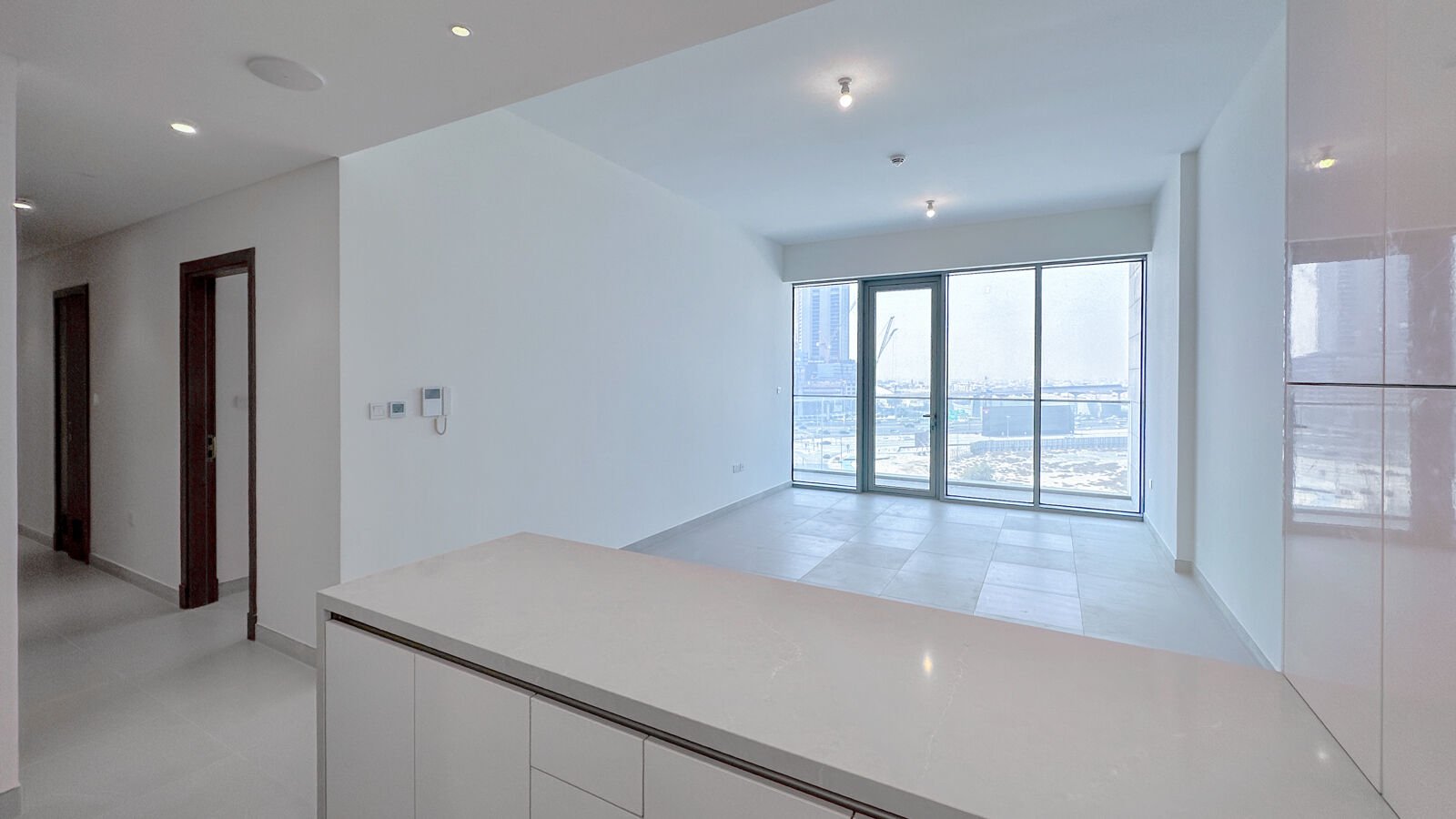 Vacant and Ready - Summer Special - Park Views, picture 1