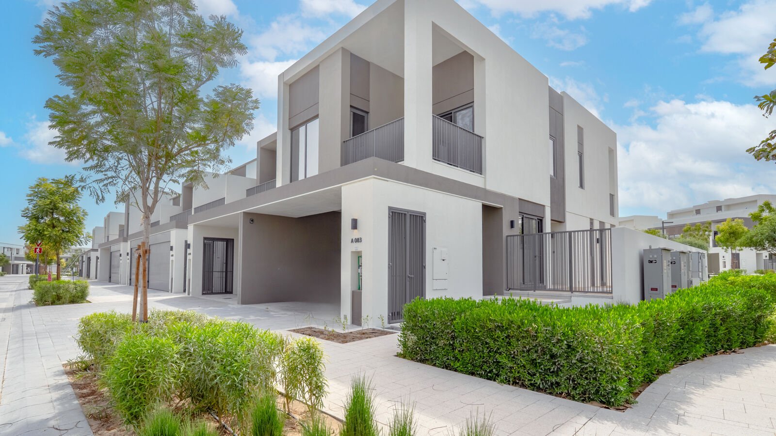 Luxury 4BR Villa | Modern Design &amp; Amenities, picture 1