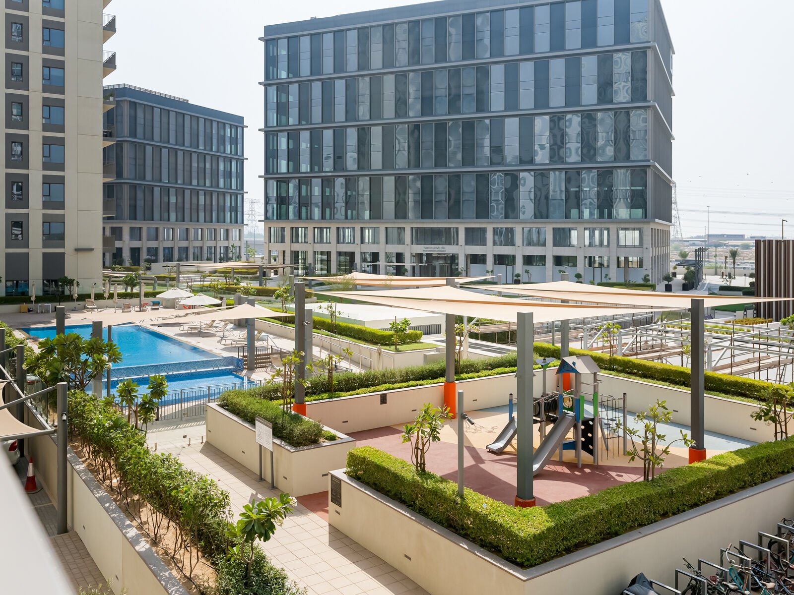 Vacant | Pool View | Bright l Exclusive listing, picture 1