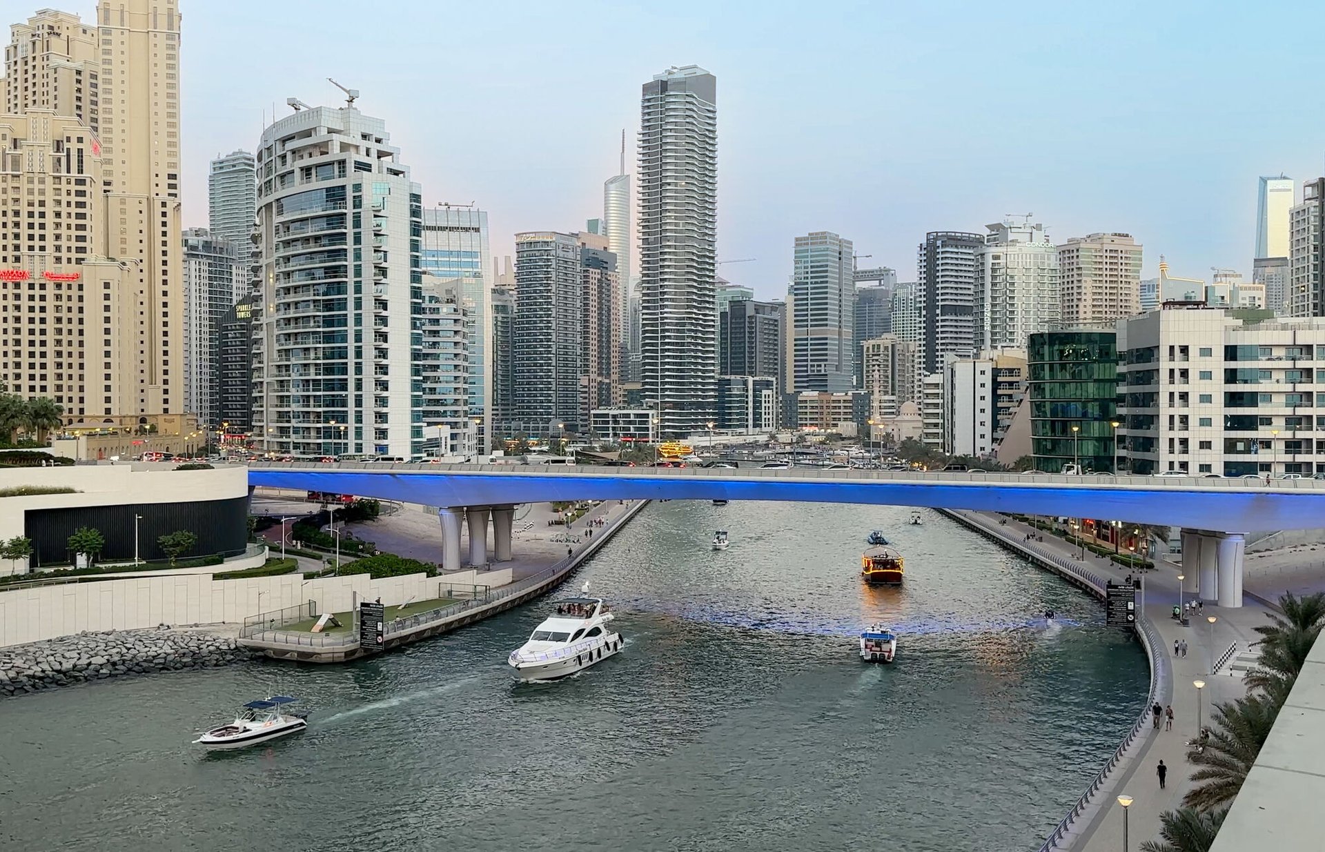 Stunning Penthouse Fully Furnished - Vacant, picture 1