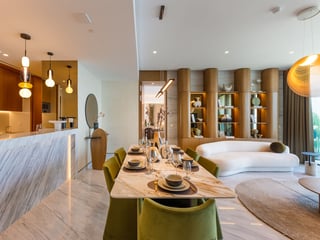 Upgraded Luxury Apartment with Sweeping Sea Views, picture 3