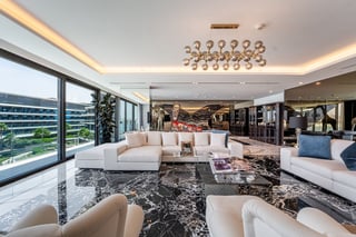 Fully Upgraded with Palm and Beach View, picture 4