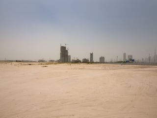 Prime plot on Bukadra Canal and Promenade, picture 3