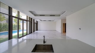 Luxury 5-bedroom villa in District One Phase III, picture 4