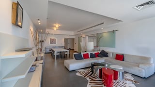 Vacant | Upgraded | Fully Furnished | Spacious, picture 3