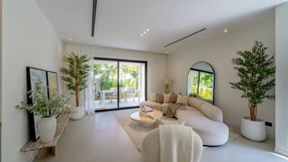 Fully Renovated, Private Pool, Barbeque, Quiet Area, picture 3