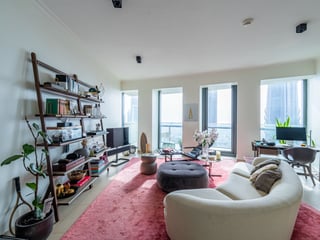 Elegant Contemporary Apartment in Downtown Dubai, picture 3