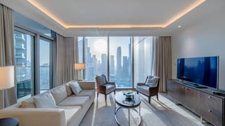 Skyline Serenity | Luxurious Living | 3-Bedroom Apartment, picture 4