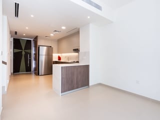 Exclusive  | Landscaped | Genuine, picture 3