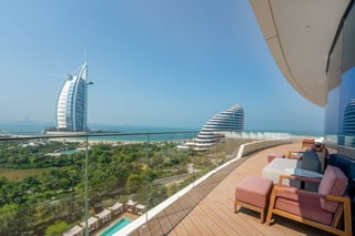 Panoramic Views of the Jumeirah Hotel’s Resorts, picture 4