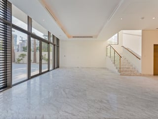 Luxury 4-Bed Villa | District One | MBR City, picture 3