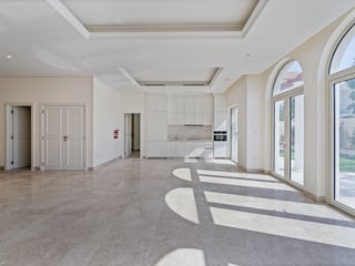 Skyline Haven | Spacious Villa | Premium Location, picture 3