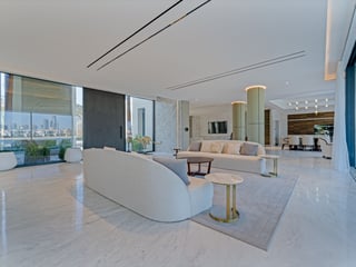 Vacant and Extended Ultra-Luxury Palm Villa, picture 3