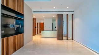 Elegant 1-Bed w Study | Private Garden | Tenanted, picture 3