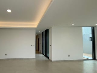 4-Bedroom Villa |  Elie Saab Villa | Scenic Views, picture 3