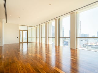 Refined Waterfront Apartment in Business Bay, picture 3