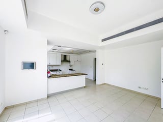 Tranquil Family-Friendly Arabian Ranches Villa, picture 3