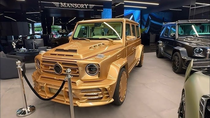 Dubai's Luxury Car Market: Collector Models & Dealers