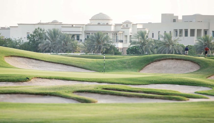 Emirates Hills: Head to the Hills