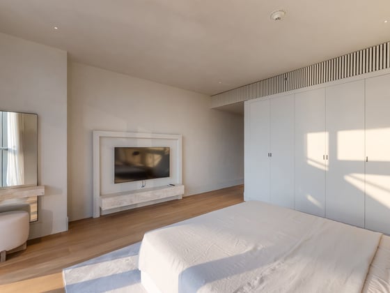 Wabi-Sabi Inspired Waterfront Penthouse, picture 12