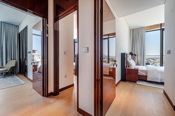 FOR RENT | Furnished | Canal and Skyline Views, picture 17