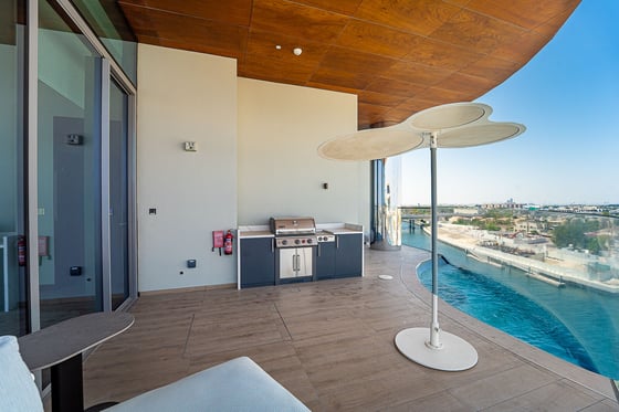 FOR RENT | Furnished | Canal and Skyline Views, picture 3