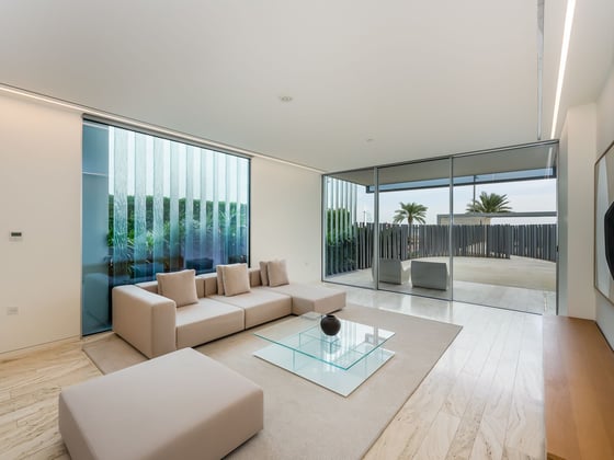 Ground floor Large Terrace Sea Views, picture 2