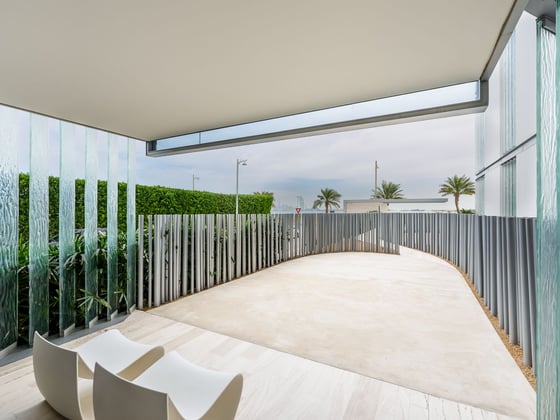 Ground floor Large Terrace Sea Views, picture 1