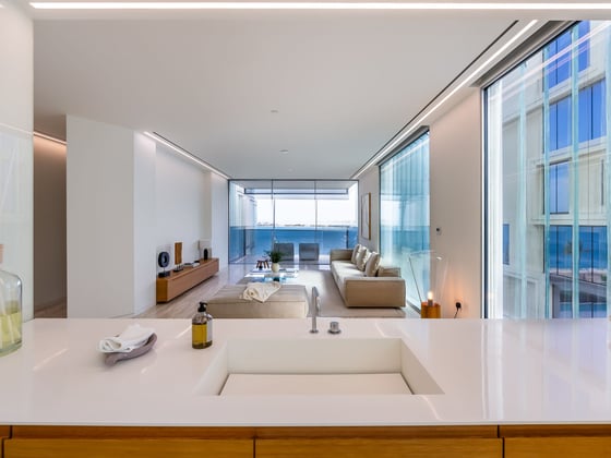 Luxurious 3B+Maids /Branded Furniture / Sea Views, picture 4