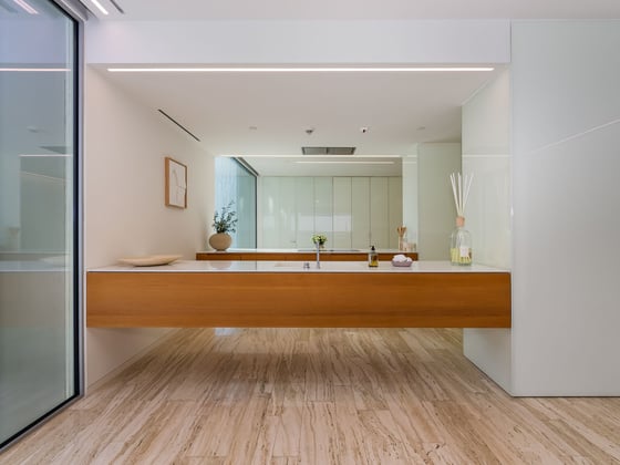 Luxurious 3B+Maids /Branded Furniture / Sea Views, picture 7