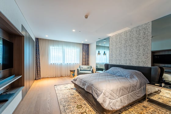 Fully Upgraded with Palm and Beach View, picture 28