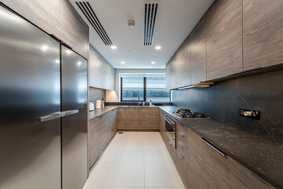 Fully Upgraded with Palm and Beach View, picture 13