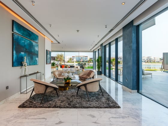 Lavish Palm Villa with Stunning Amenities, picture 4