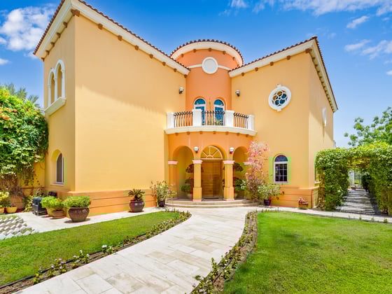Exclusive Upgraded Lakefront Villa in Jumeirah Park, picture 16