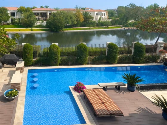 Exclusive Upgraded Lakefront Villa in Jumeirah Park, picture 12