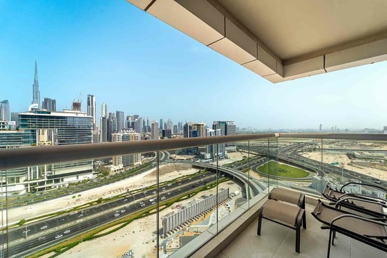 Priced below OP | Eye Catching Burj View | Vacant, picture 6