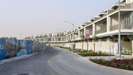 Re-Sale I Payment Plan I Middle Unit, picture 3