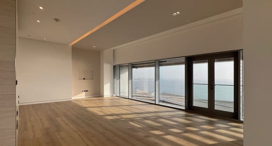 Luxurious Penthouse Living on Bluewaters Island, picture 2