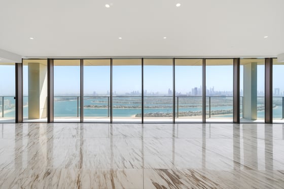 Dual Views | Highest Floor | Huge Layout, picture 1