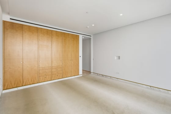 Dual Views | Highest Floor | Huge Layout, picture 18