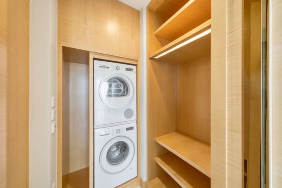 Dual Views | Highest Floor | Huge Layout, picture 12