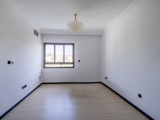 Luxury Arabian Ranches Villa with Park Views, picture 9